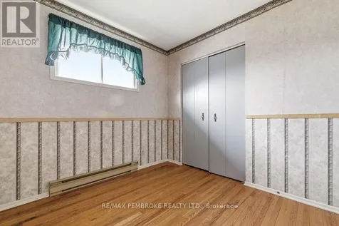 20 Maple Avenue Petawawa ON K8H 2Y5