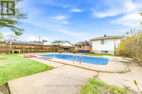 20 Maple Avenue Petawawa ON K8H 2Y5