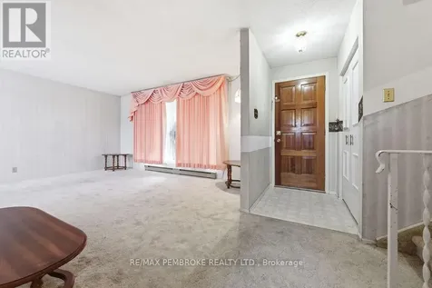 20 Maple Avenue Petawawa ON K8H 2Y5