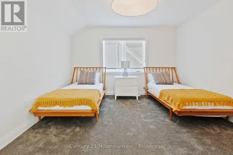 115 Stillwater Crescent Blue Mountains ON L9Y 4W1
