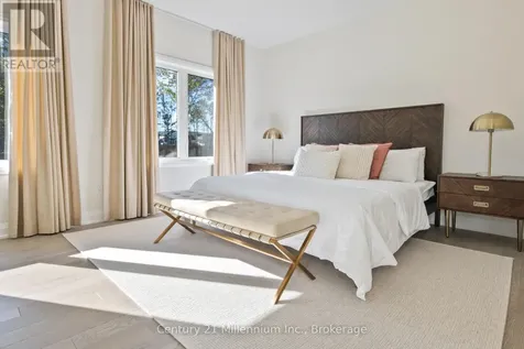 115 Stillwater Crescent Blue Mountains ON L9Y 4W1