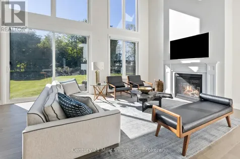 115 Stillwater Crescent Blue Mountains ON L9Y 4W1
