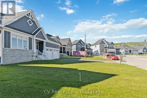 115 Stillwater Crescent Blue Mountains ON L9Y 4W1
