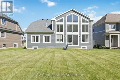 115 Stillwater Crescent Blue Mountains ON L9Y 4W1
