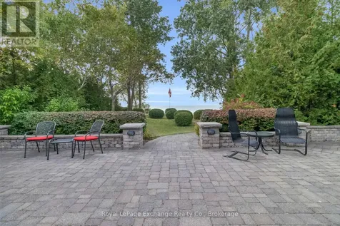 82 Bell Drive Huron-kinloss ON N2Z 0B3