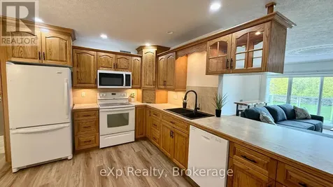 85 William Street North Brockton ON N0G 2V0