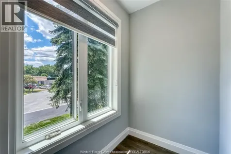 762 South Pacific Avenue Windsor ON N8X 2X2