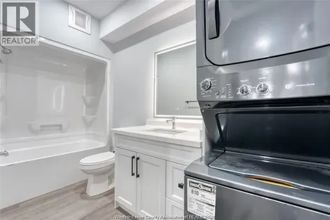 762 South Pacific Avenue Windsor ON N8X 2X2