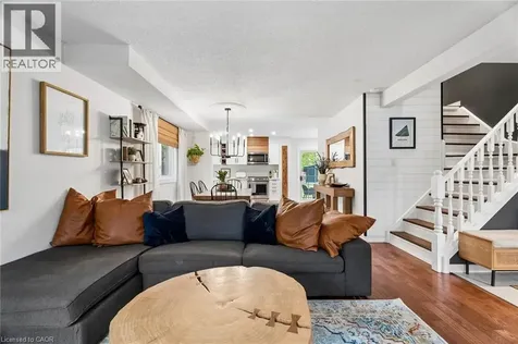 490 Knightsbridge Crescent Ancaster ON L9G 3S5