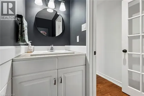 490 Knightsbridge Crescent Ancaster ON L9G 3S5