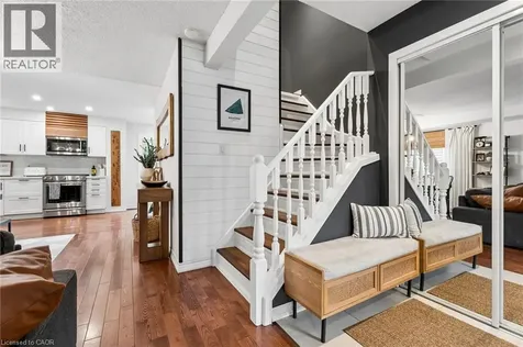 490 Knightsbridge Crescent Ancaster ON L9G 3S5