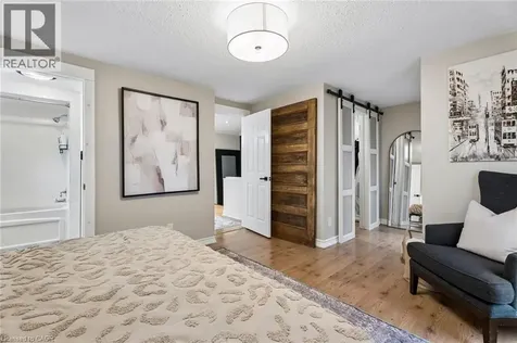 490 Knightsbridge Crescent Ancaster ON L9G 3S5