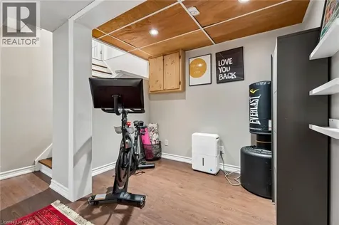 490 Knightsbridge Crescent Ancaster ON L9G 3S5