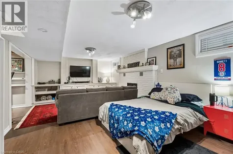 490 Knightsbridge Crescent Ancaster ON L9G 3S5