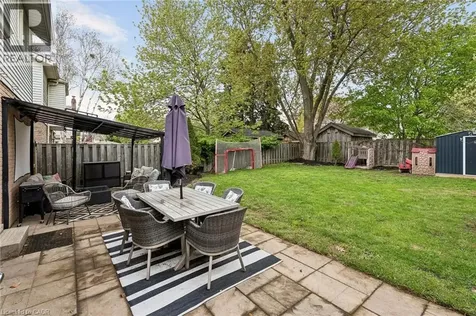 490 Knightsbridge Crescent Ancaster ON L9G 3S5
