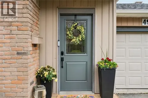 490 Knightsbridge Crescent Ancaster ON L9G 3S5