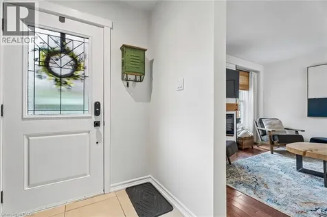 490 Knightsbridge Crescent Ancaster ON L9G 3S5