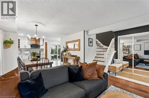 490 Knightsbridge Crescent Ancaster ON L9G 3S5