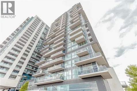 2093 Fairview Street Burlington ON L7M 3W8