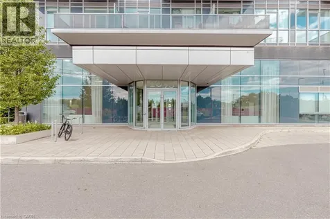 2093 Fairview Street Burlington ON L7M 3W8