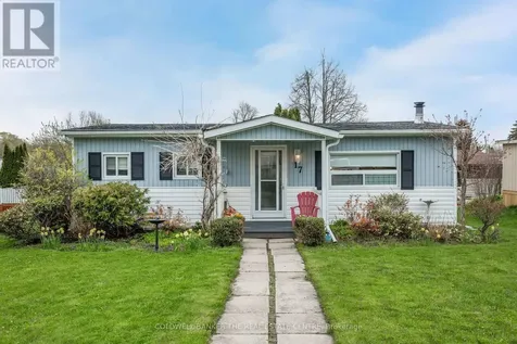 17 Trefoil Drive Innisfil ON L9S 1P8
