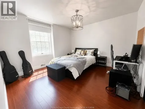 531 Gary Avenue Lasalle ON N9J 3C9