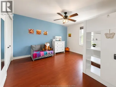 531 Gary Avenue Lasalle ON N9J 3C9