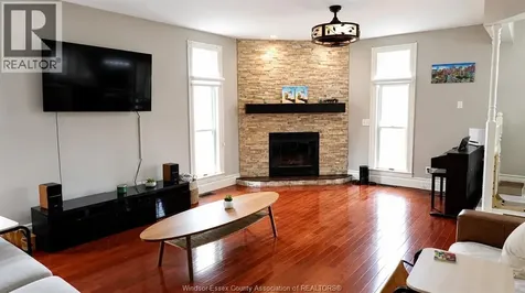 531 Gary Avenue Lasalle ON N9J 3C9
