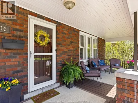 2306 Lincoln Road Windsor ON N8W 2R5