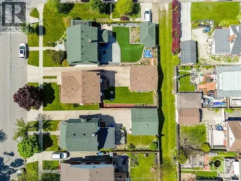 2306 Lincoln Road Windsor ON N8W 2R5