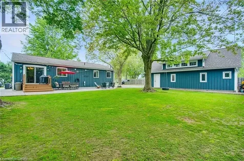 8 Beach Road Lowbanks ON N0A 1K0