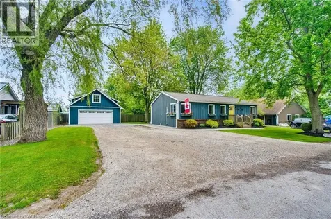8 Beach Road Lowbanks ON N0A 1K0