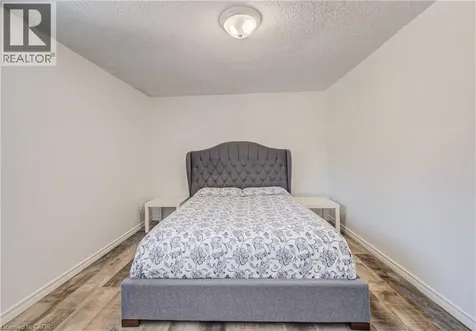 277 Pioneer Drive Kitchener ON N2P 1M9