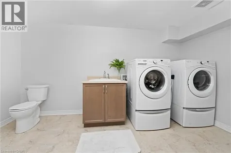 53 Anastasia Boulevard Smithville ON L0R 2A0
