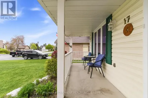 17 Piper Place Haldimand ON N3W 1G9