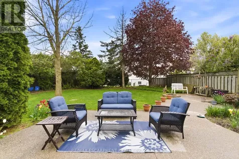 17 Piper Place Haldimand ON N3W 1G9