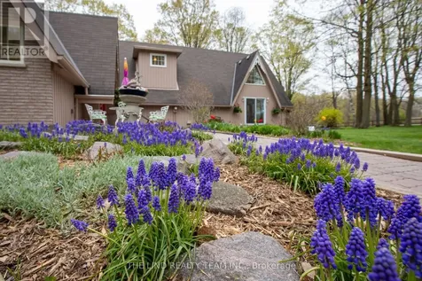 100 Bridle Path East Gwillimbury ON L0G 1V0