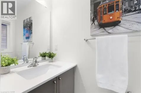 155 Equestrian Way Cambridge ON N3E 0E8