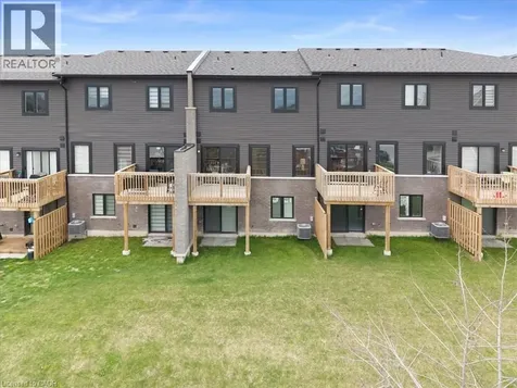 155 Equestrian Way Cambridge ON N3E 0E8