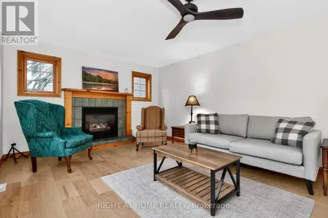 77 Cambridge Street Penetanguishene ON L9M 1G7