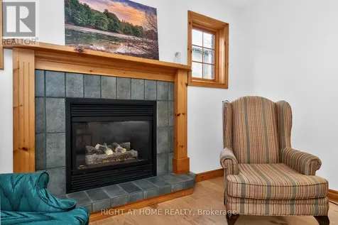 77 Cambridge Street Penetanguishene ON L9M 1G7