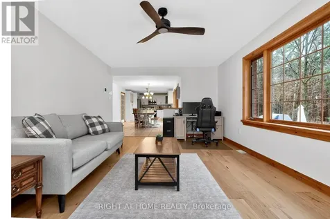 77 Cambridge Street Penetanguishene ON L9M 1G7