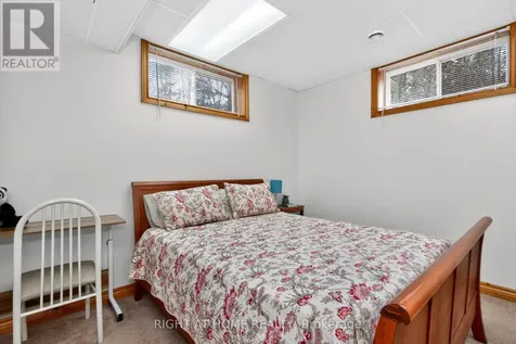 77 Cambridge Street Penetanguishene ON L9M 1G7