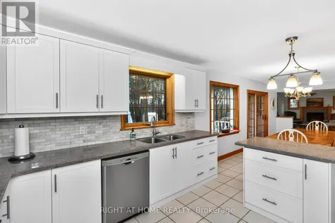 77 Cambridge Street Penetanguishene ON L9M 1G7