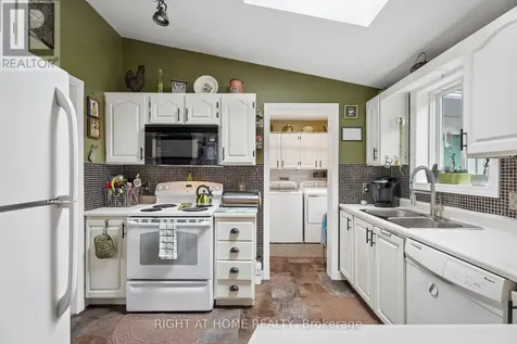 1 Allen Drive South Wasaga Beach ON L9Z 1K5