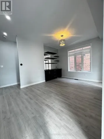 133 Auckland Drive Whitby ON L1P 0H4