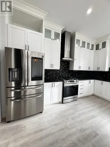 133 Auckland Drive Whitby ON L1P 0H4