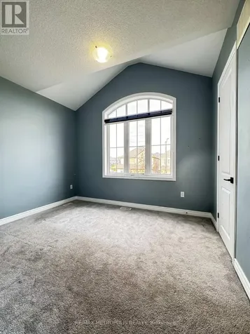 133 Auckland Drive Whitby ON L1P 0H4