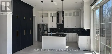 133 Auckland Drive Whitby ON L1P 0H4