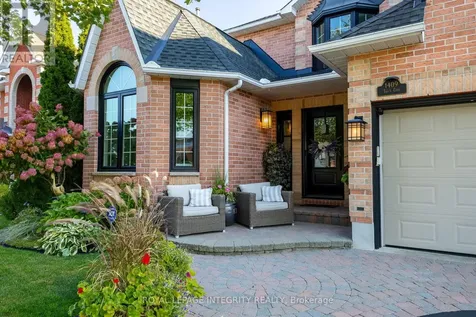 1409 Talcy Crescent East Ottawa ON K4A 3C5